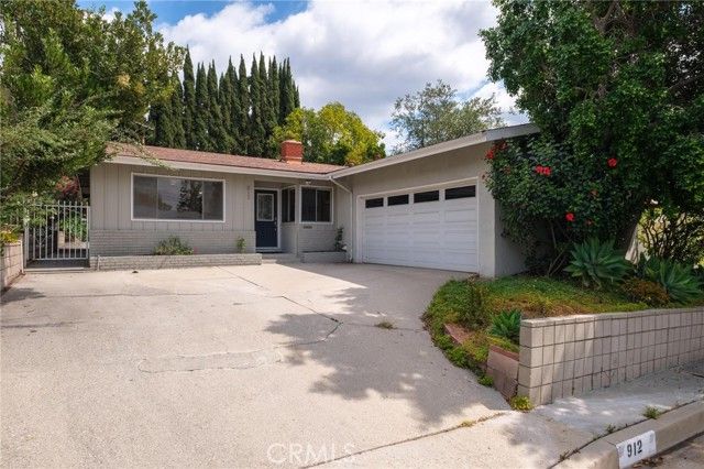 912 Adelante, Los Angeles, CA 90042