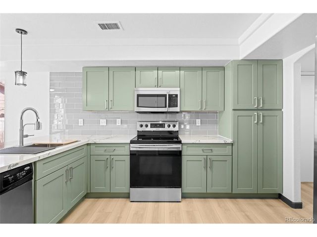 4718 Orleans St, Denver, CO 80249