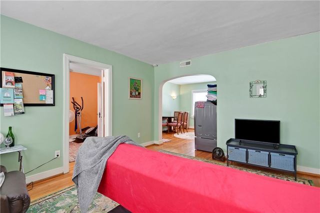 212 Emanuel Cleaver II Boulevard 2 West, Kansas City, MO 64112