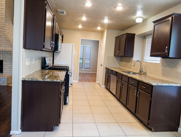 16307 Ember Hollow Lane, Missouri City, TX 77498