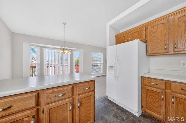 1002 Chapel Hill Drive 2, St Peters, MO 63376