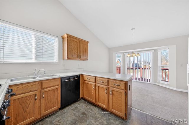 1002 Chapel Hill Drive 2, St Peters, MO 63376