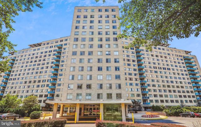 10500 ROCKVILLE PIKE #821, Rockville, MD 20852