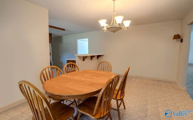 514 Curry Chapel Road, Somerville, AL 35670