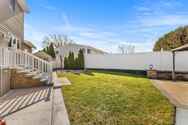 3 Cornell Drive, Hazlet, NJ 07730