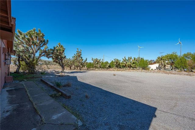 26226 N Tamarisk Street, Meadview, AZ 86444