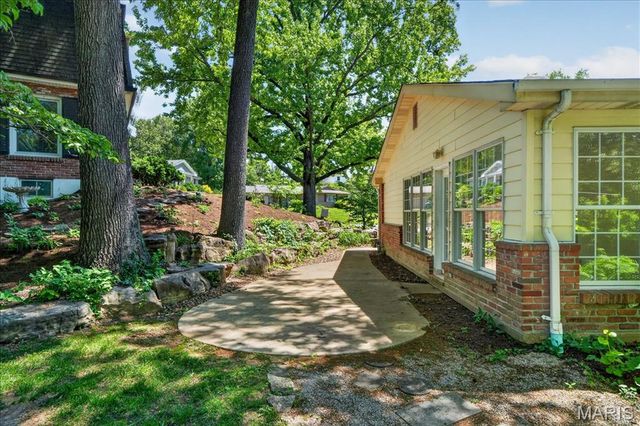 331 Wildforest Drive, Ballwin, MO 63011