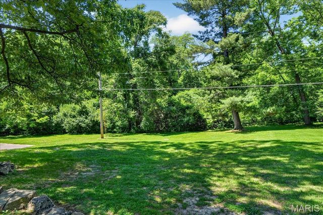 331 Wildforest Drive, Ballwin, MO 63011