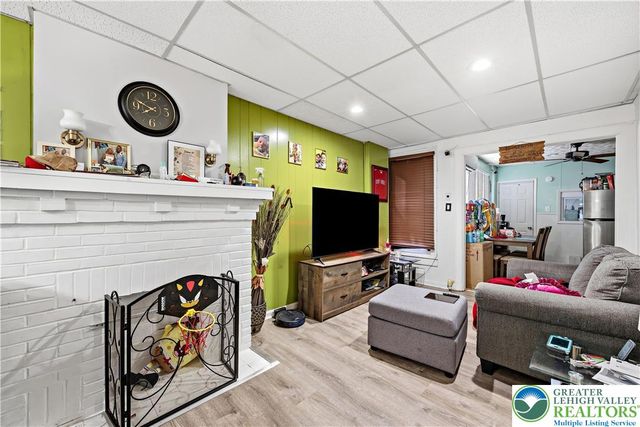 732 North 10th Street, Allentown City, PA 18102