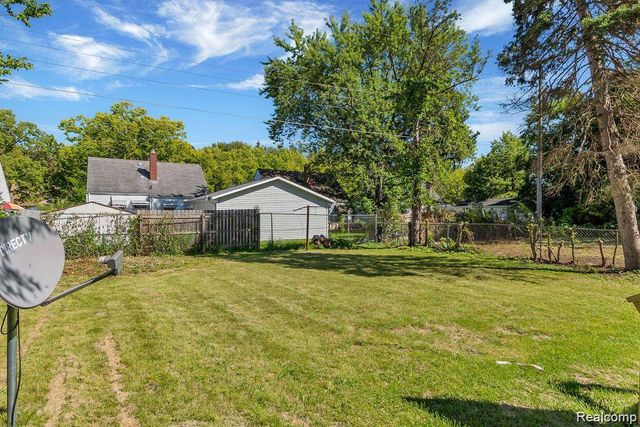 5322 Winthrop Boulevard, Flint, MI 48505
