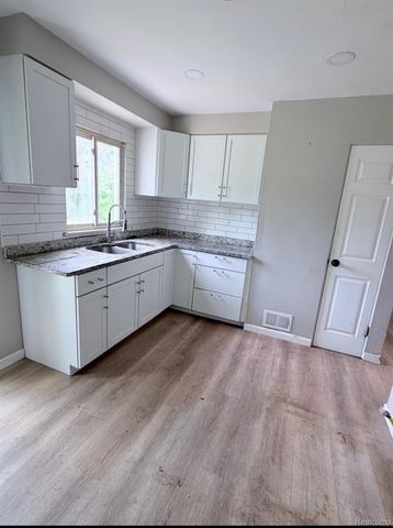 5322 Winthrop Boulevard, Flint, MI 48505
