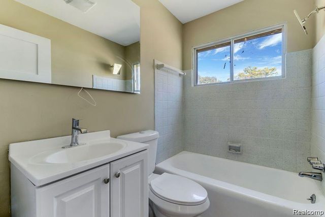 5322 Winthrop Boulevard, Flint, MI 48505