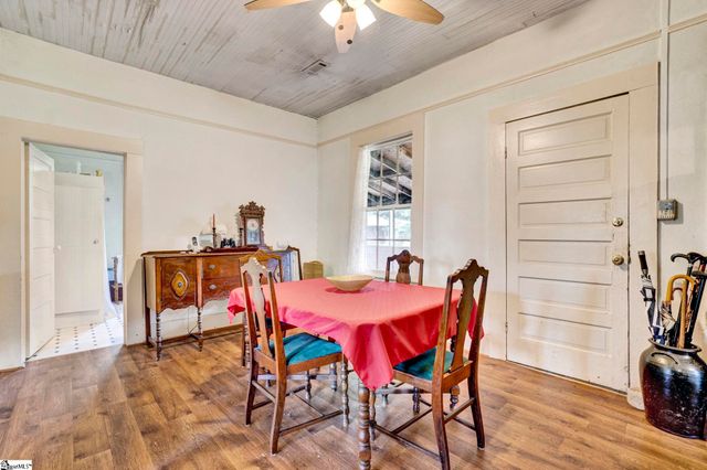 1189 49 Highway, Laurens, SC 29360