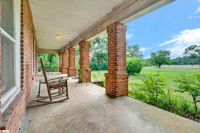 1189 49 Highway, Laurens, SC 29360