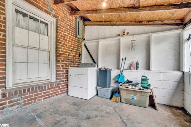 1189 49 Highway, Laurens, SC 29360