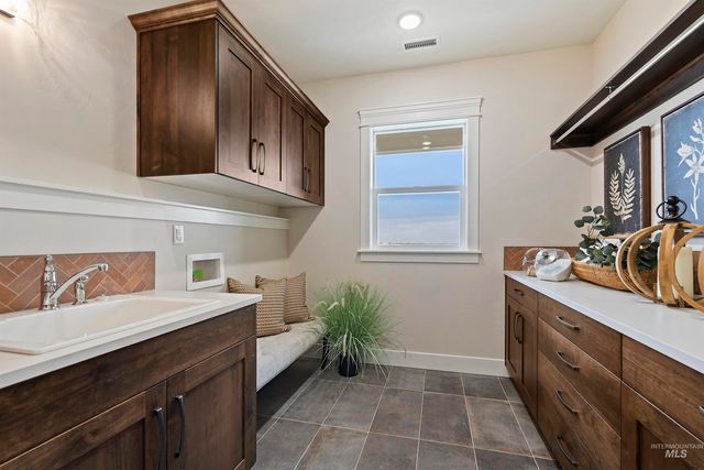 13796 Robie Creek St, Nampa, ID 83651