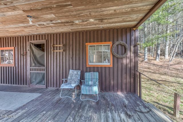 240 Phil Arnett Road, Roan Mountain, TN 37687