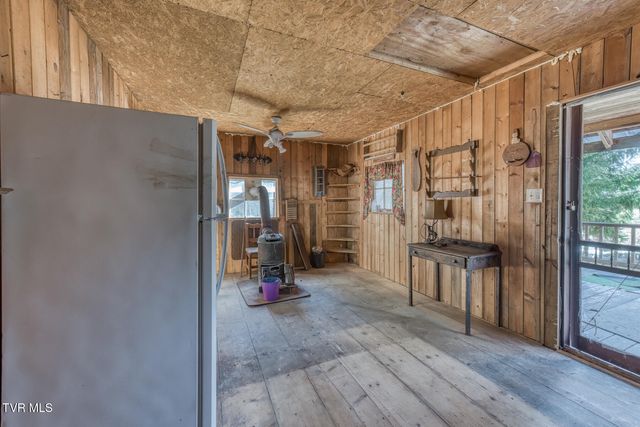 240 Phil Arnett Road, Roan Mountain, TN 37687