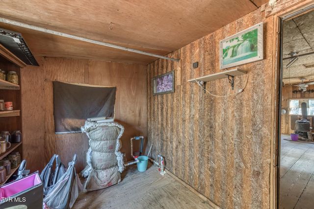 240 Phil Arnett Road, Roan Mountain, TN 37687