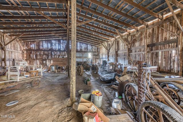 240 Phil Arnett Road, Roan Mountain, TN 37687