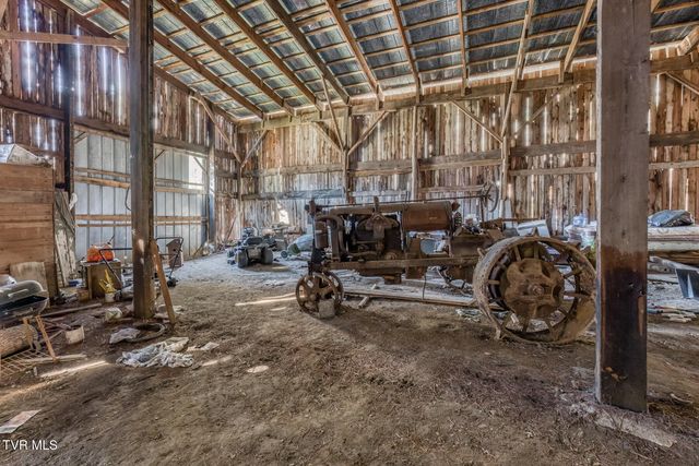 240 Phil Arnett Road, Roan Mountain, TN 37687