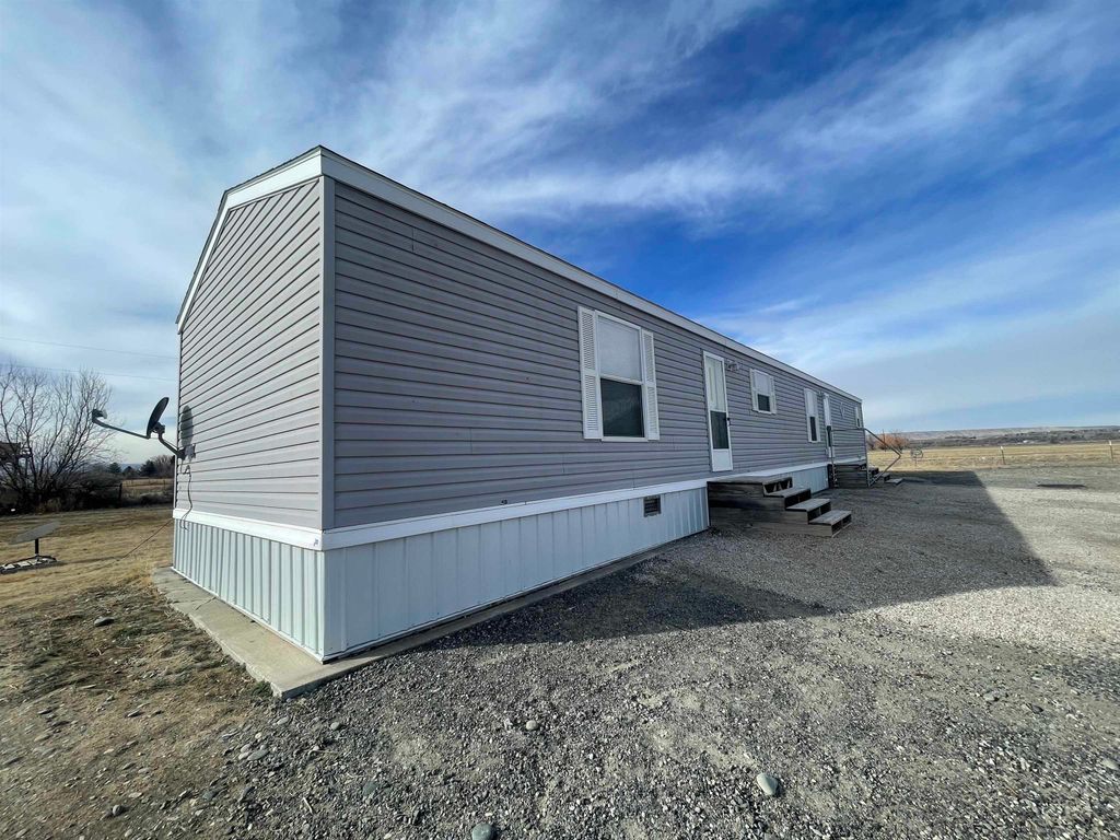 1498 Lane 14, Powell, WY 82435 photo 18
