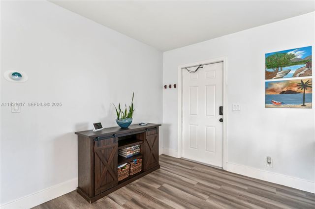 9612 Wyoming Ct, Boca Raton, FL 33434