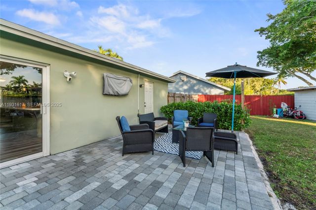 9612 Wyoming Ct, Boca Raton, FL 33434