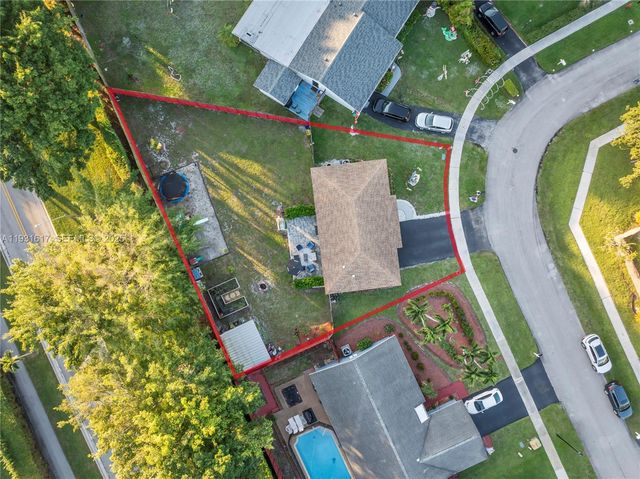 9612 Wyoming Ct, Boca Raton, FL 33434