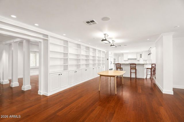 8219 N 74TH Place, Scottsdale, AZ 85258