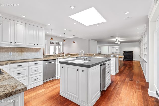 8219 N 74TH Place, Scottsdale, AZ 85258
