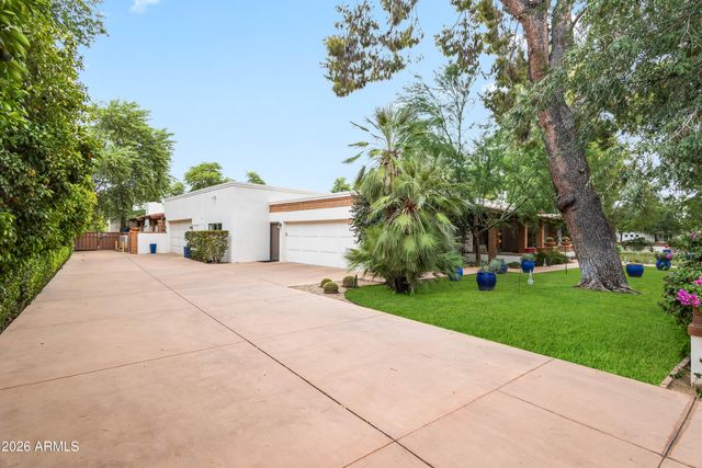 8219 N 74TH Place, Scottsdale, AZ 85258