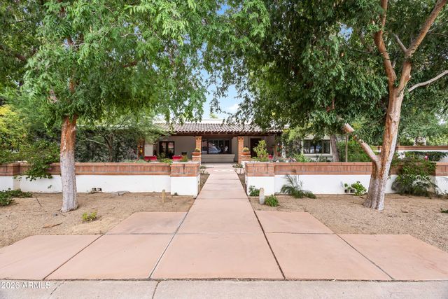8219 N 74TH Place, Scottsdale, AZ 85258