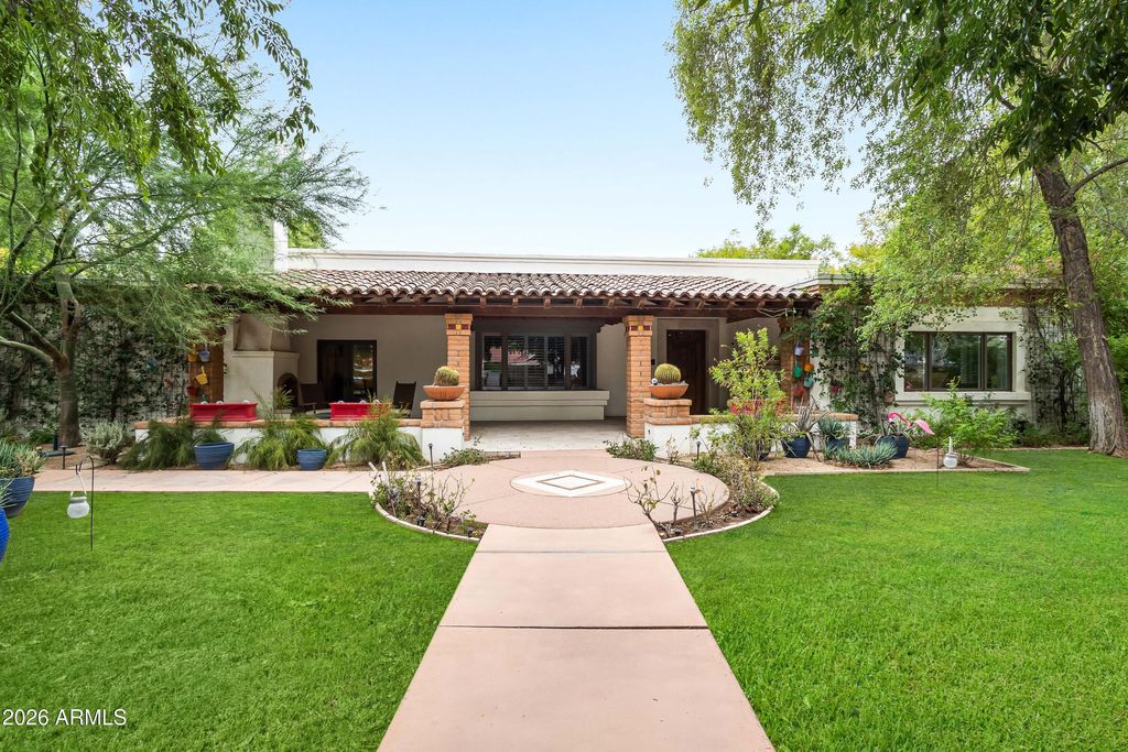 8219 N 74TH Place, Scottsdale, AZ 85258