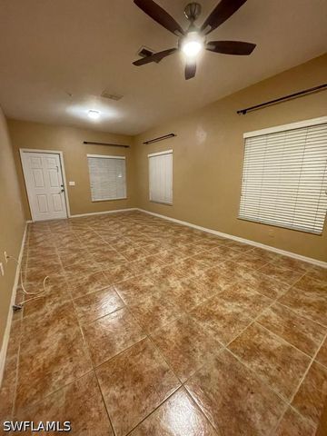 3265 Amanda LN 7, Naples, FL 34109