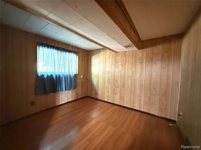 3430 Chase Drive, Warren, MI 48091