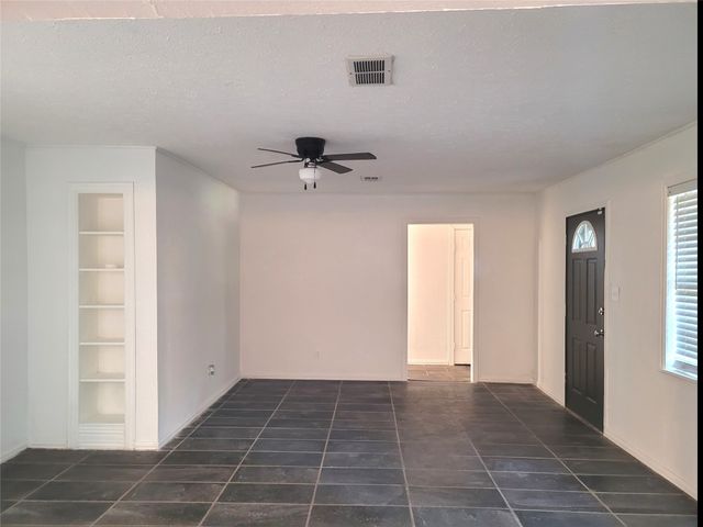 410 SW 22ND, Paris, TX 75460