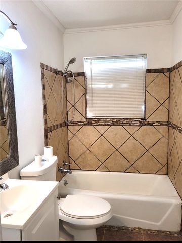 410 SW 22ND, Paris, TX 75460
