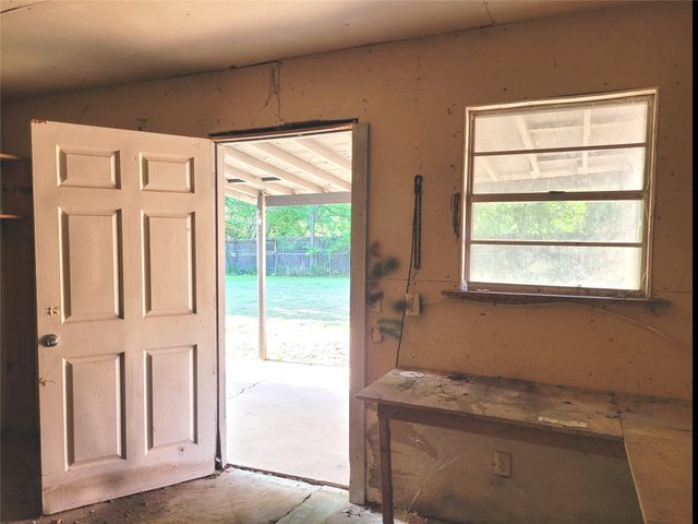 410 SW 22ND, Paris, TX 75460