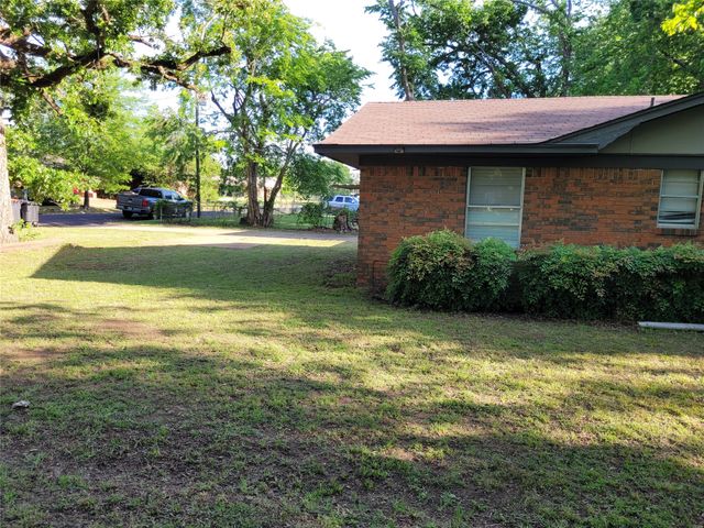 410 SW 22ND, Paris, TX 75460