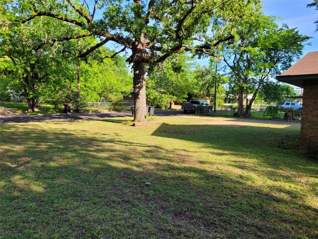 410 SW 22ND, Paris, TX 75460