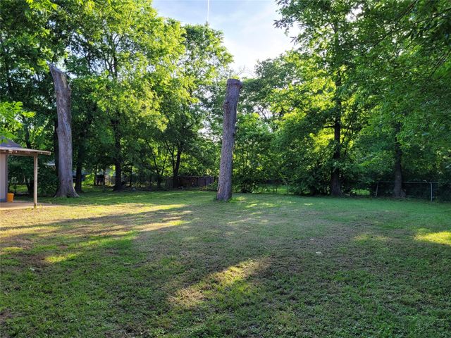 410 SW 22ND, Paris, TX 75460
