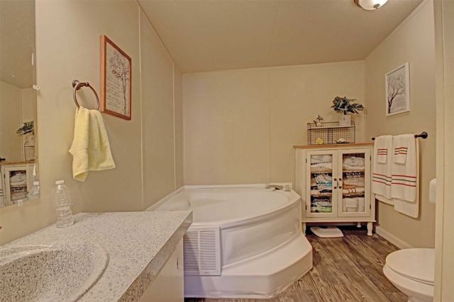 2004 Fall Creek Road, Cleburne, TX 76033