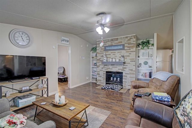 2004 Fall Creek Road, Cleburne, TX 76033