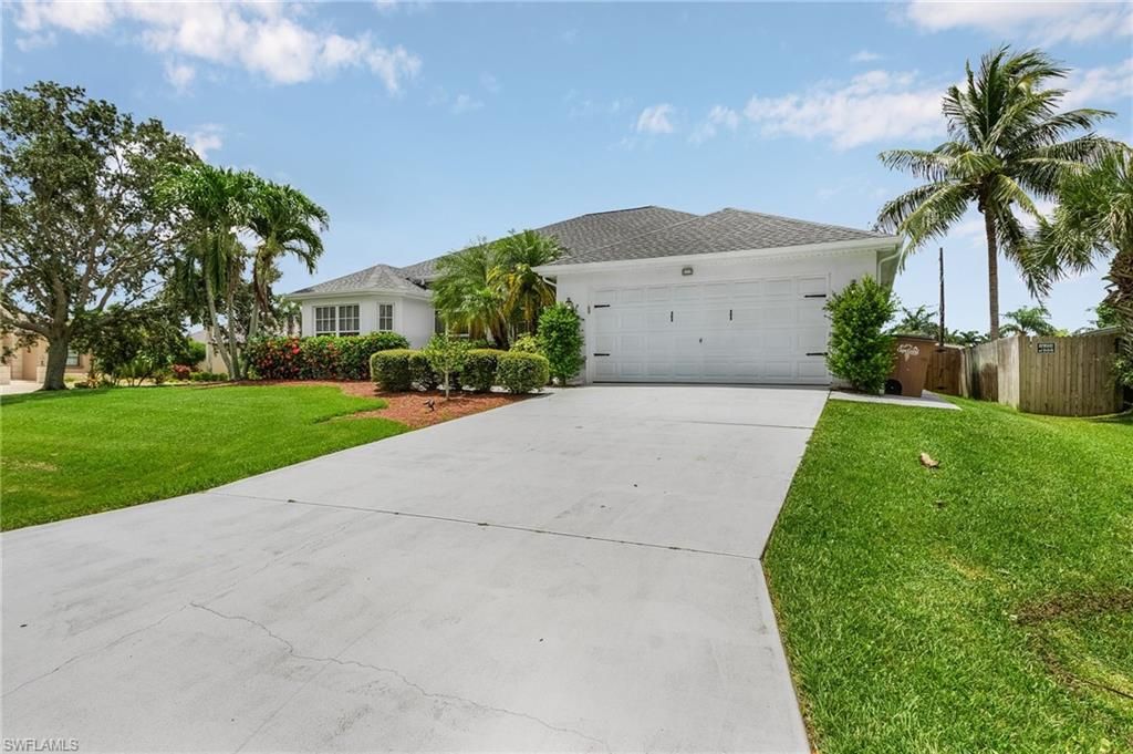 122 SW 48th TER, CAPE CORAL, FL 33914 — photo 2