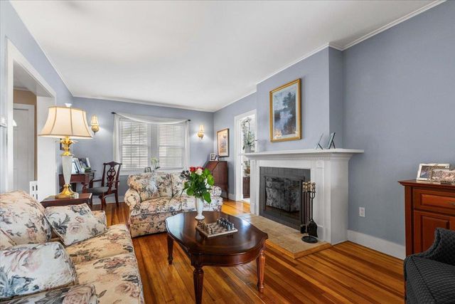 22 Chippewa Road, Yonkers, NY 10710