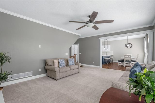 23603 W 53rd Terrace, Shawnee, KS 66226
