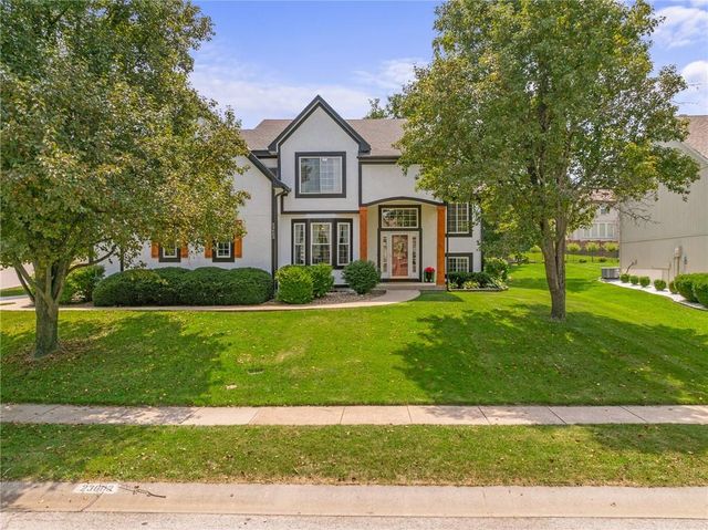 23603 W 53rd Terrace, Shawnee, KS 66226