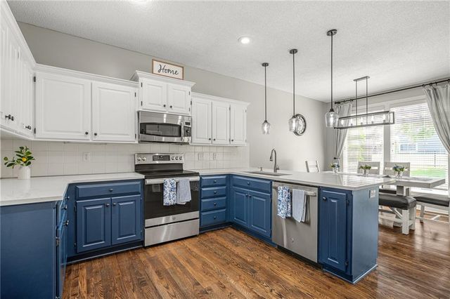 23603 W 53rd Terrace, Shawnee, KS 66226