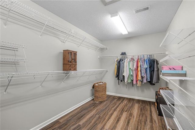 23603 W 53rd Terrace, Shawnee, KS 66226